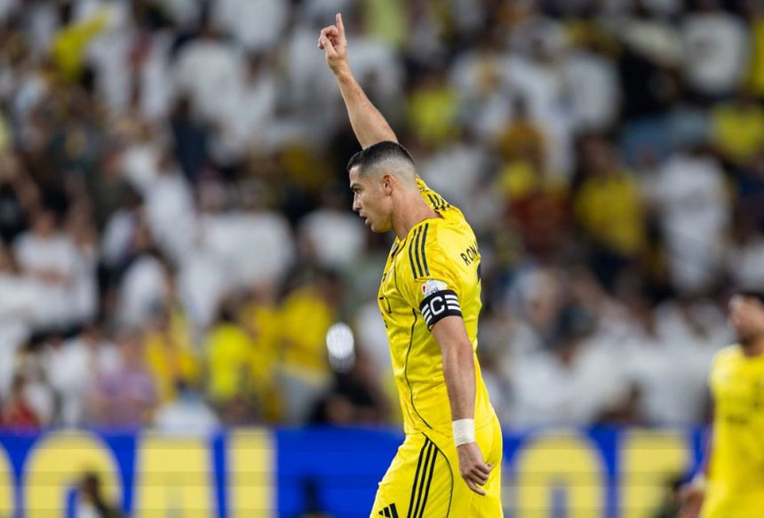 Cristiano Ronaldo a celebrar o bis e a vitória do Al Nassr - Foto: Al Nassr e SPL