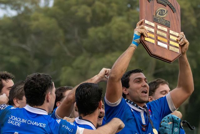 Belenenses ergue Supertaça 2025 (Facebook/FPR)