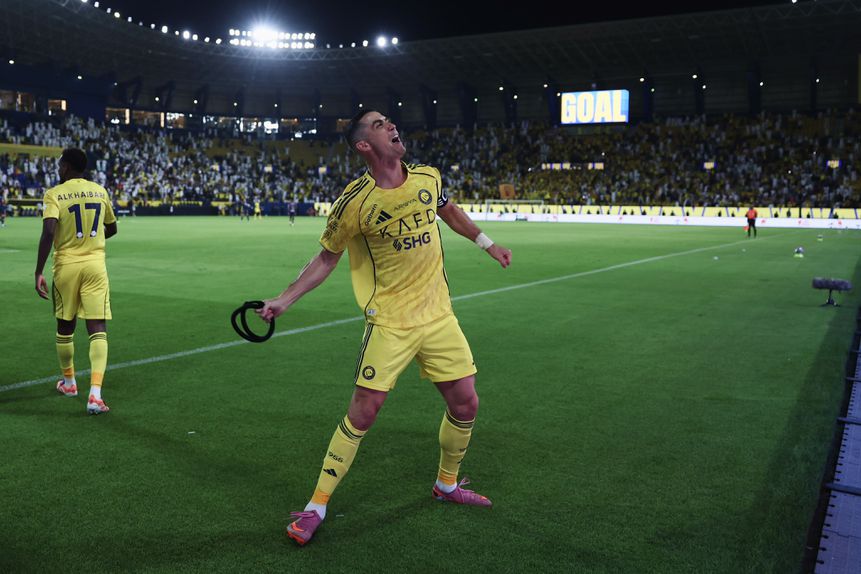 Cristiano Ronaldo a celebrar o bis pelo Al Nassr - Foto: Al Nassr