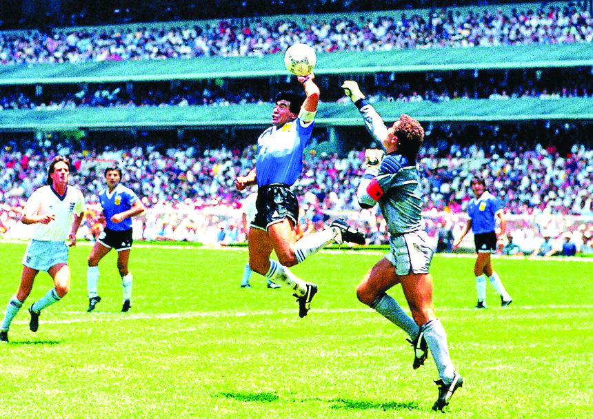 Mundial do México-1986, Diego Armando Maradona e Peter Shilton — quem não se lembra? - Foto: Imago