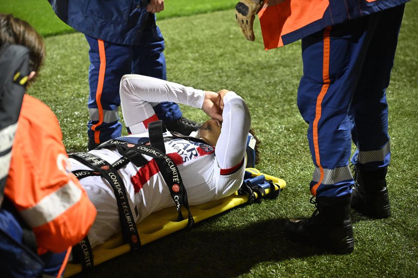 Desiré Doué lesionou-se frente ao Lorient