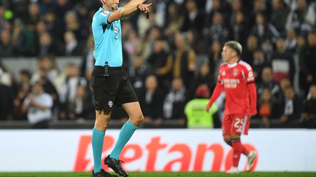 João Pinheiro, árbitro da partida - Foto: Kapta+/Rogério Ferreira