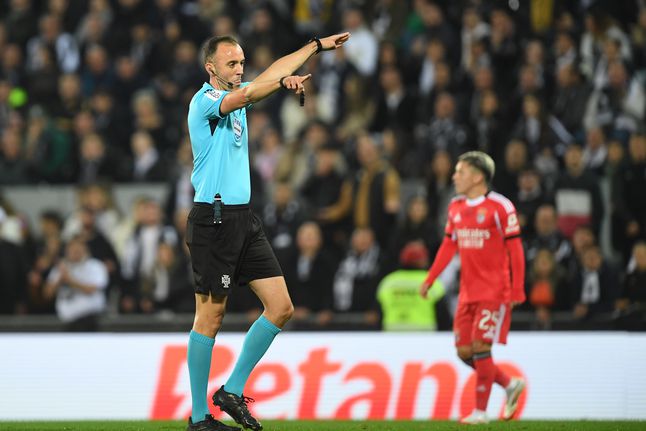 João Pinheiro, árbitro da partida - Foto: Kapta+/Rogério Ferreira