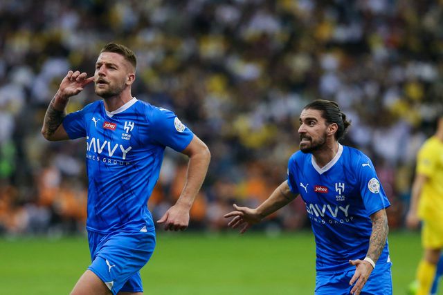 Jorge Jesus goleia Ronaldo e distancia-se na liderança