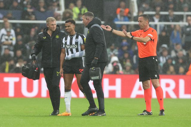 Newcastle prepara receção ao Man. United com 10 jogadores ausentes por lesão