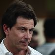 «É um idiota que tomou a decisão errada», diz Toto Wolff sobre diretor de Abu Dhabi 2021