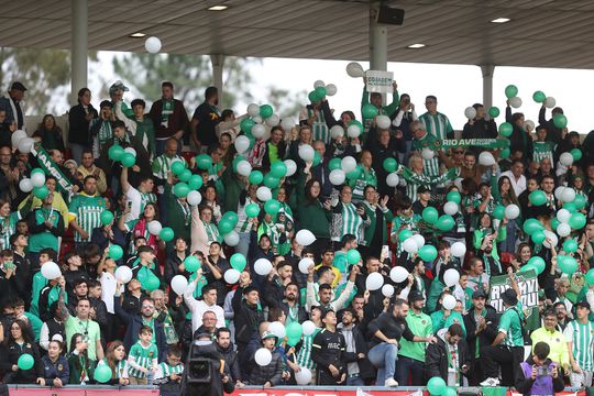 Rio Ave - Estrela da Amadora: para vila-condenses e amadorenses, muito da manutenção já se joga em dezembro