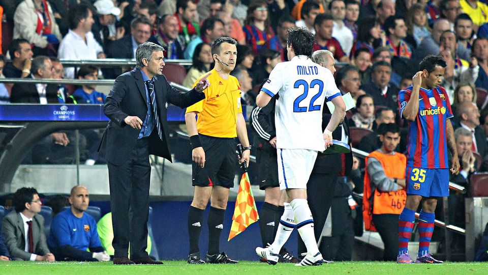 Mourinho falou do FC Porto na palestra do mítico Barcelona-Inter, em 2010