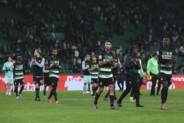 Equipa do Sporting ouviu assobios dos adeptos (vídeo)