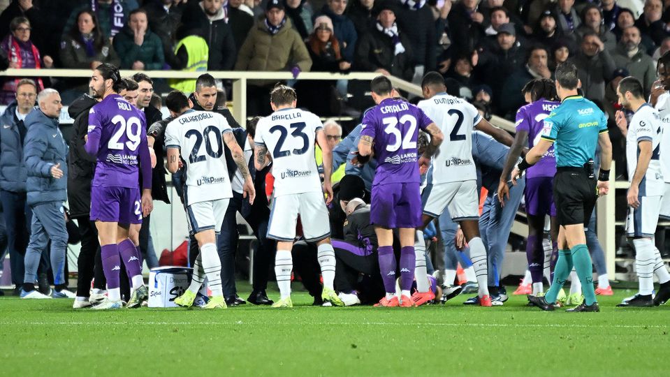 Boas notícias para o jogador da Fiorentina que colapsou em campo