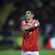 Benfica vence em Arouca e aproxima-se do Sporting