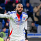 Ligue 1: Lacazette faz hat-trick e Lyon sobe ao quinto lugar