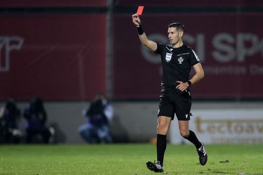 Já há árbitros para o Sporting-FC Porto e o Benfica-SC Braga