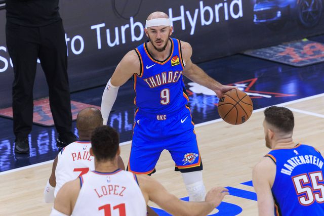 Alex Caruso dos  Oklahoma City Thunder