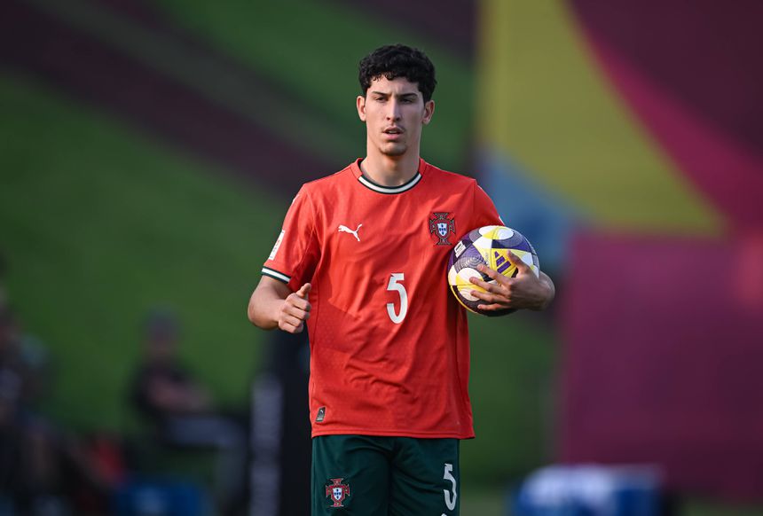 José Neto, lateral-esquerdo do Benfica e internacional português - Foto Imago