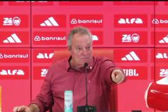 Abel Braga acusado de homofobia: «Não quero a minha equipa de rosa, parece uma equipa de veados»