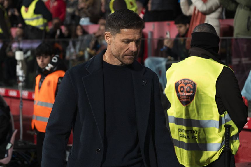 Trent Alexander-Arnold e Camavinga são dores de cabeça para Xabi Alonso, treinador do Real Madrid