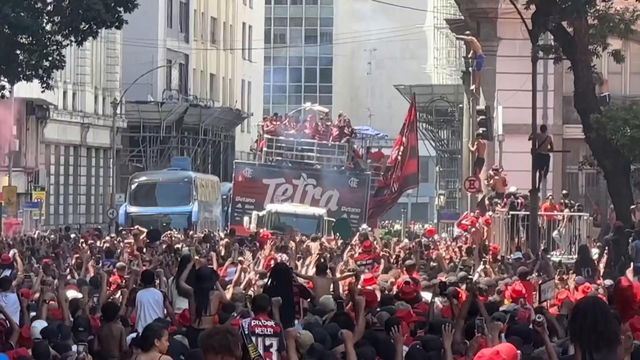 Receção ao Flamengo começou em festa e acabou com tiros da polícia