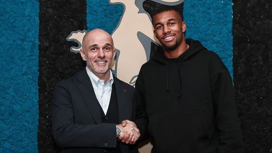 Oficial: Atalanta contrata central por 9 milhões de euros