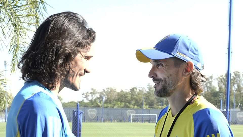 Cavani dá as boas-vindas a Diego Martínez