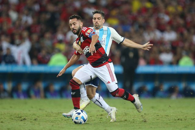 Éverton Ribeiro deixa Flamengo ao fim de 7 anos e assina pelo Bahia