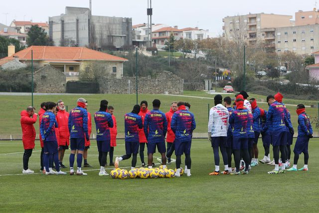 Chaves: três baixas na preparação para o V. Guimarães