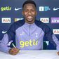 OFICIAL: médio senegalês renova com o Tottenham até 2030