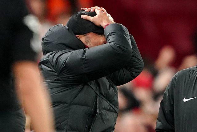 Vídeo: momentos de pânico para Klopp depois de perder a aliança