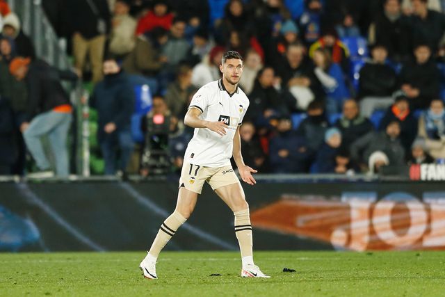 Ex-Benfica Yaremchuk estreia-se a marcar no campeonato (vídeo)