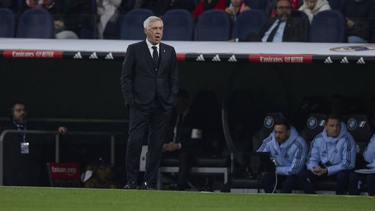 Ancelotti e o caso Olmo no Barcelona: «Há que respeitar as regras»