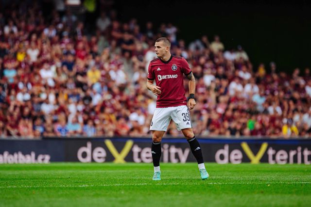 Avançado checo perto de reforçar o Famalicão por empréstimo