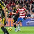 Souleymane Faye, 22 anos, tem uma internacionalização pelo Senegal e esta época no Granada participou já em 20 jogos (2 golos e 6 assistências) - Foto: IMAGO