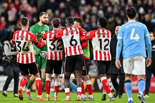 Donnarumma não conseguiu segurar as emoções após o Sunderland-Man. City