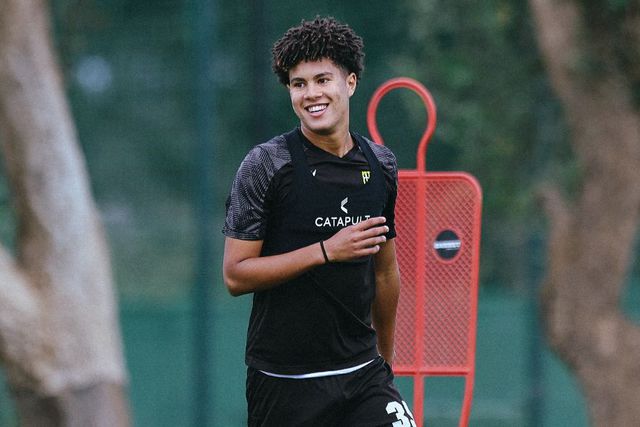 Zakaria Kassary atua no Union Touarga (DR)