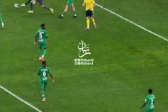 O passe de Félix foi delicioso, mas... Ronaldo atrapalhou-se com a bola