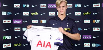 Mercado (oficial): Tottenham contrata médio sueco de 18 anos