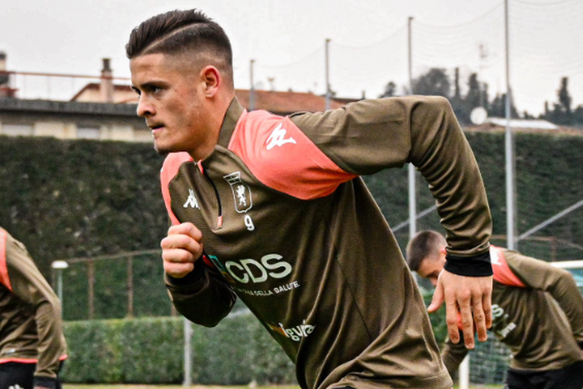 Treinador do Génova deixa elogios a Vitinha