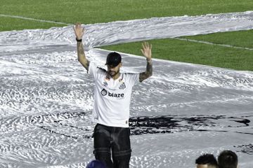 Caixinha revela data da reestreia de Neymar no Santos