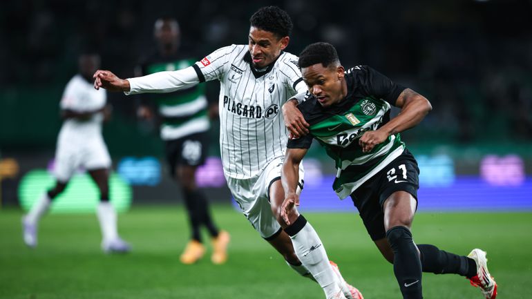 Santa Clara negoceia Paulo Victor com o Farense