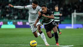 Sporting vence Farense em Alvalade