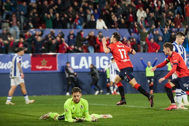 Ante Budimir festeja bis diante da Real Sociedad