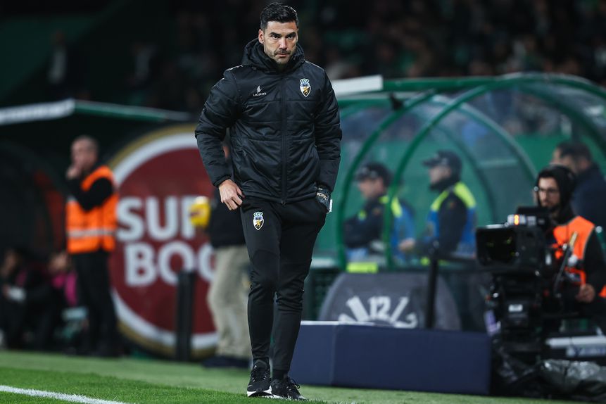 Tozé Marreco, treinador do Farense, disse que a sua equipa tentou bater o pé ao Sporting em Alvalade