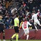 Kenneth Taylor marca o golo da vitória do Ajax no clássico com o Feyenoord