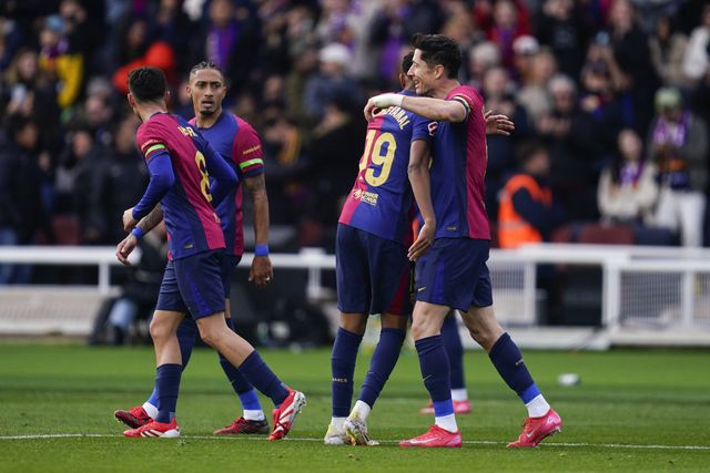 Yamal e Lewandoski construíram vitória do Barcelona