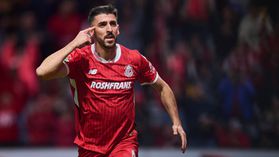 VÍDEO: Paulinho mostra os dentes e dá a vitória ao Toluca na compensação