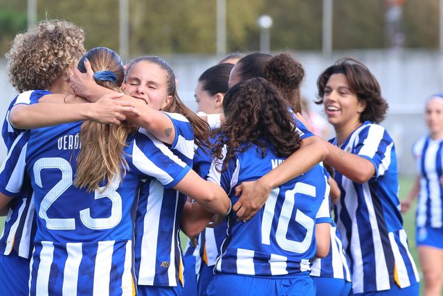 FC Porto volta a golear e mantém registo imaculado