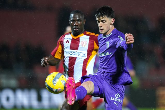 Pau Víctor 'destruiu' a defensiva avense com dois golos e uma assistência. Foto: Hugo Delgado/LUSA