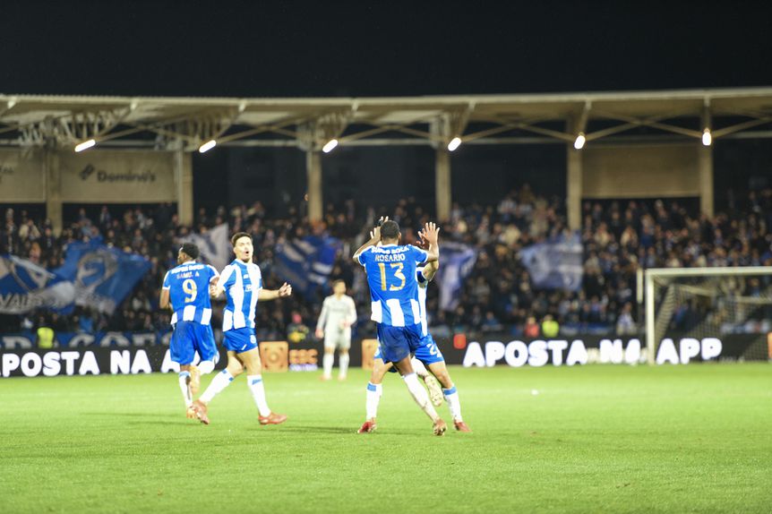 Pablo Rosário celebra golo marcado ao Casa Pia - Foto: Sérgio Miguel Santos