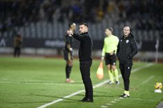 Francesco Farioli no banco do FC Porto no jogo com o Casa Pia - Foto: Sérgio Miguel Santos