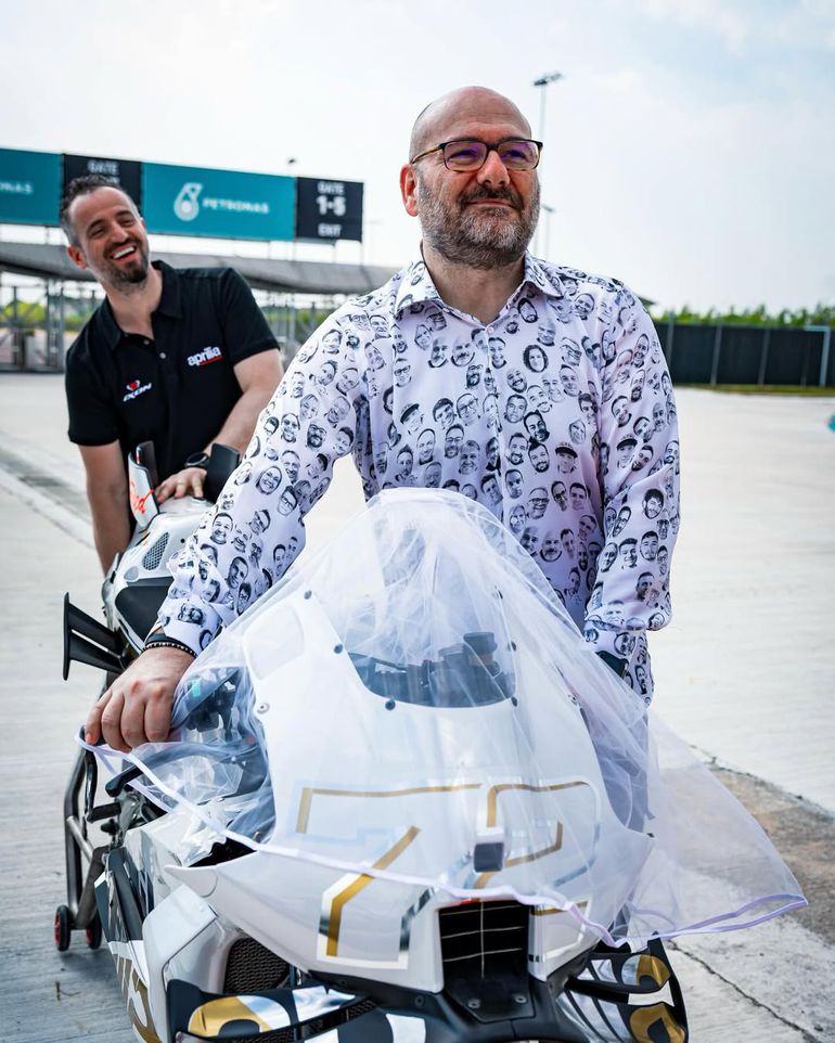 Renovação entre Marco Bezzechi e a Aprilia tratada como um casamento  - Instagram/Marcobez72